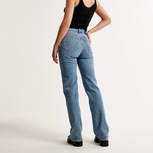 Abercrombie & Fitch 90’s Relaxed Jean High Rise